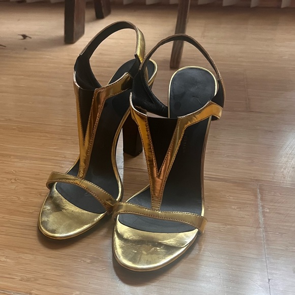 Gold Metallic Open Toe Heels Real Leather - Picture 3 of 4